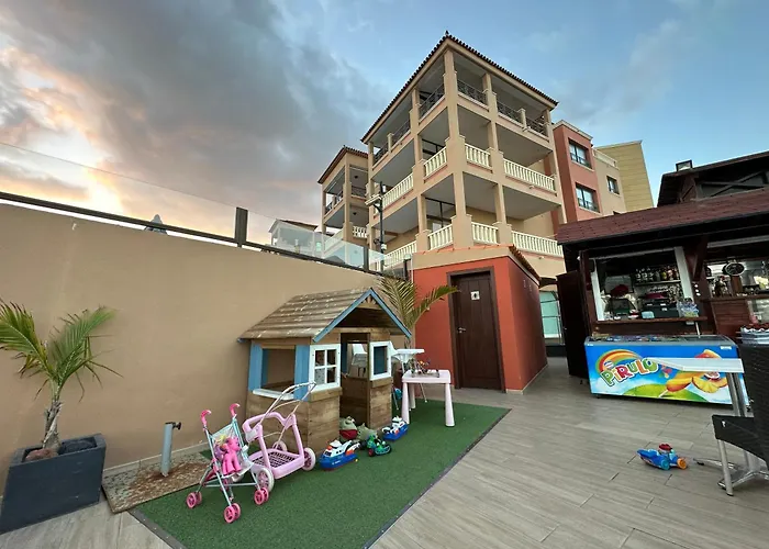 El Nautico 圣米格尔德阿沃纳