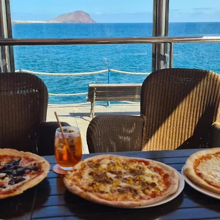 El Nautico * Σαν Μιγκέλ ντε Αμπόνα